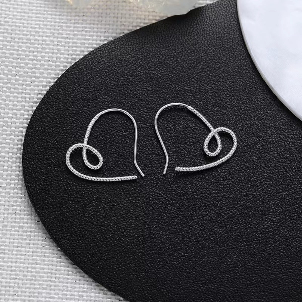 b9a5d7e5-05f6-4b9d-bb79-ff25b5fefdf1-Max